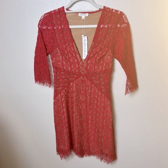 NWT For Love and Lemons Lyla red floral lace cocktail bodycon mini dress - Picture 4 of 12